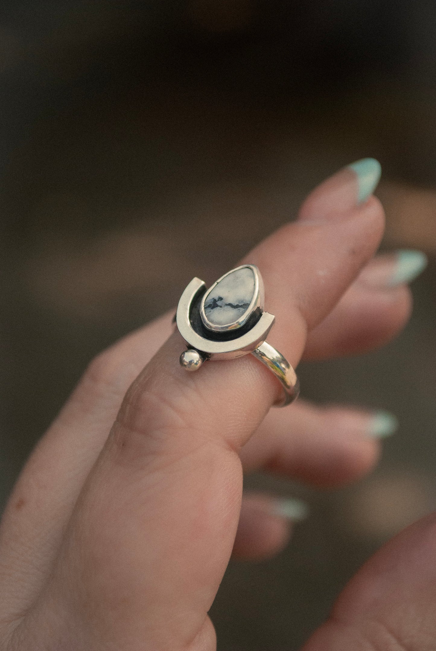 Deco Ring - White Buffalo Size 5.5