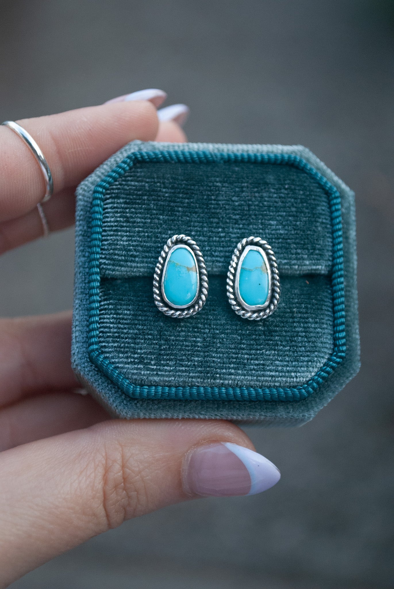 Stone & Rope Studs
