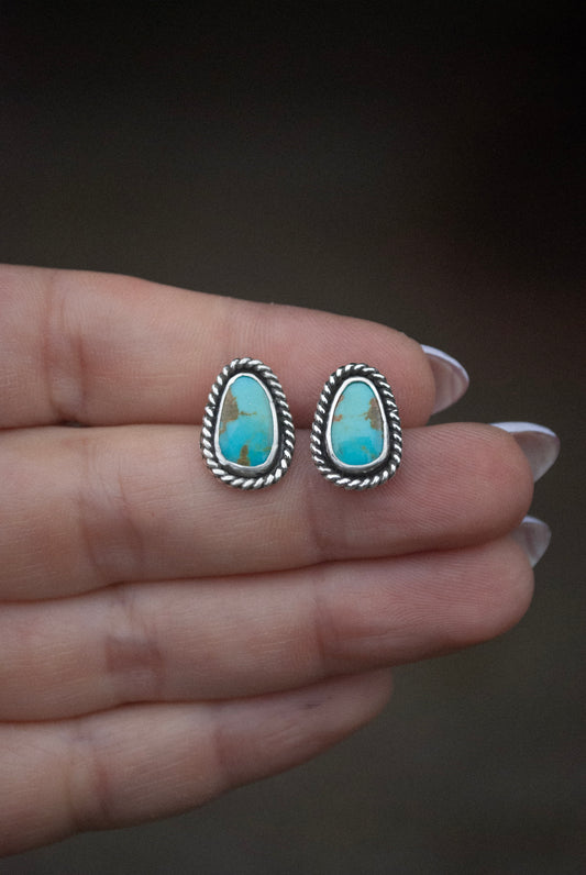 Stone & Rope Studs