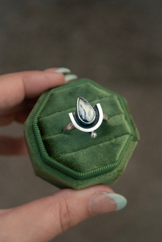 Deco Ring - White Buffalo Size 8