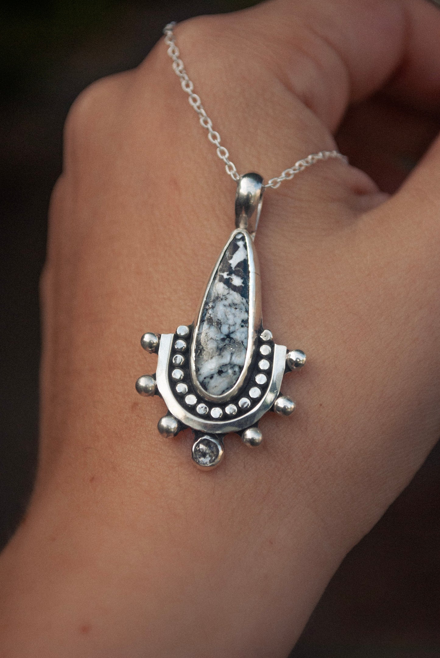 Wayfinder Necklace - White Buffalo