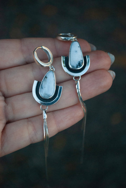 White Buffalo Deco Dusters