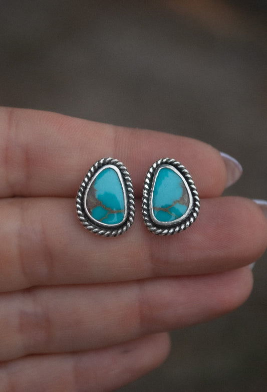 Stone & Rope Studs