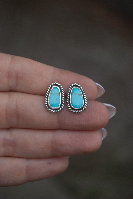 Stone & Rope Studs