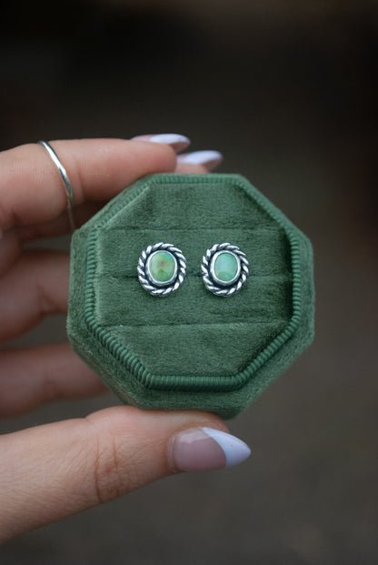 Stone & Rope Studs
