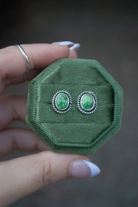 Stone & Rope Studs