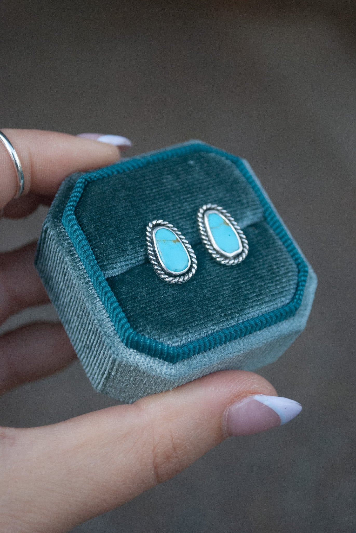 Stone & Rope Studs