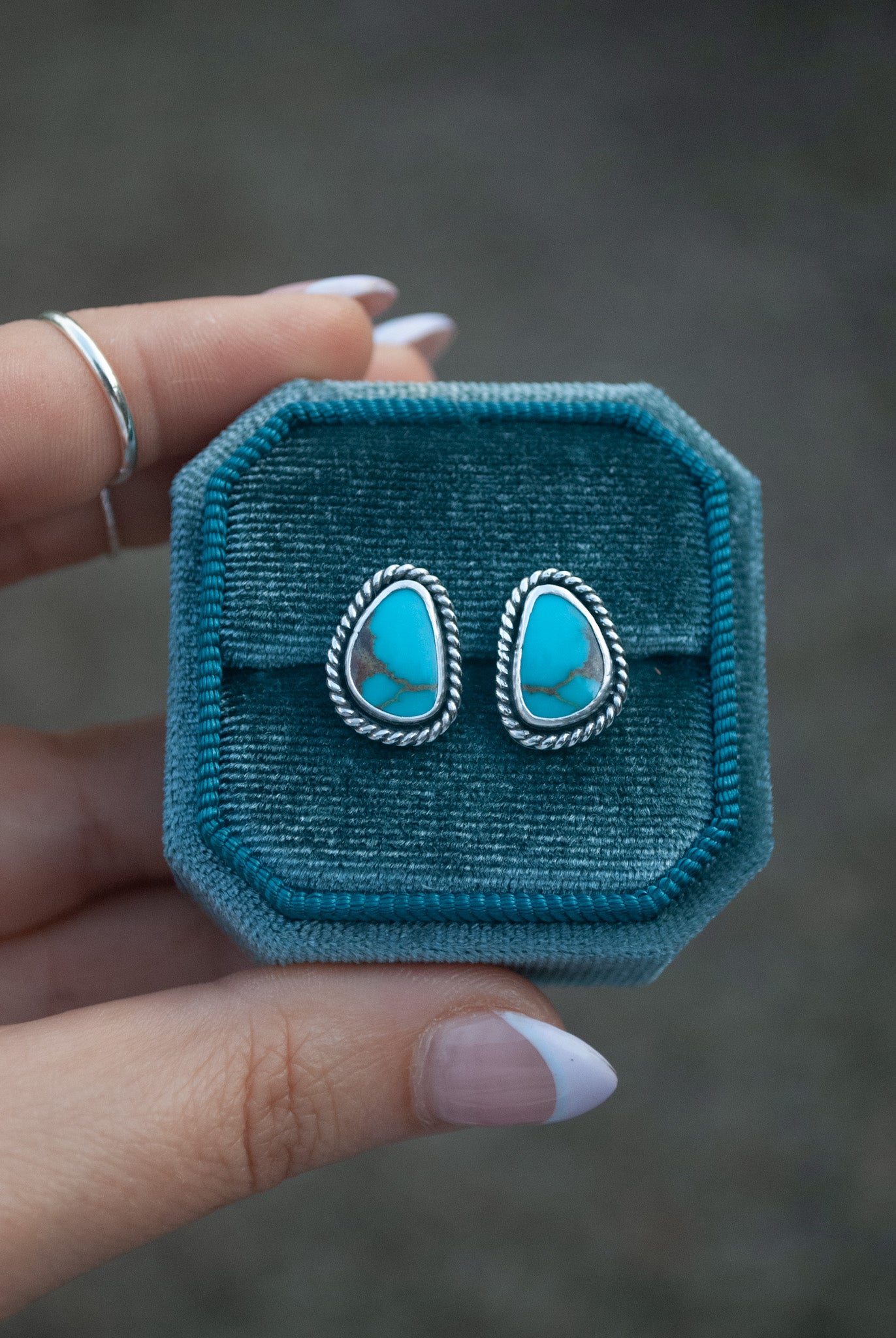 Stone & Rope Studs
