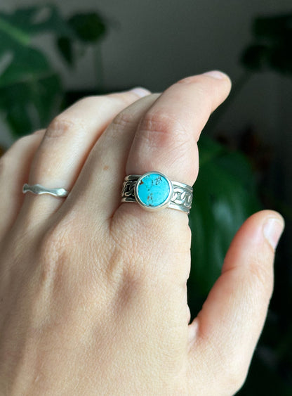 Egyptian Turquoise Chain Ring - Size 6.5