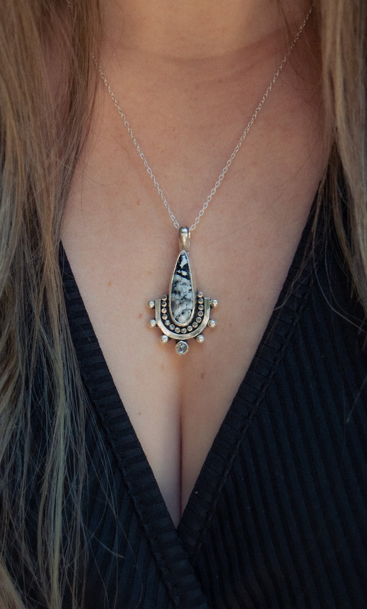 Wayfinder Necklace - White Buffalo